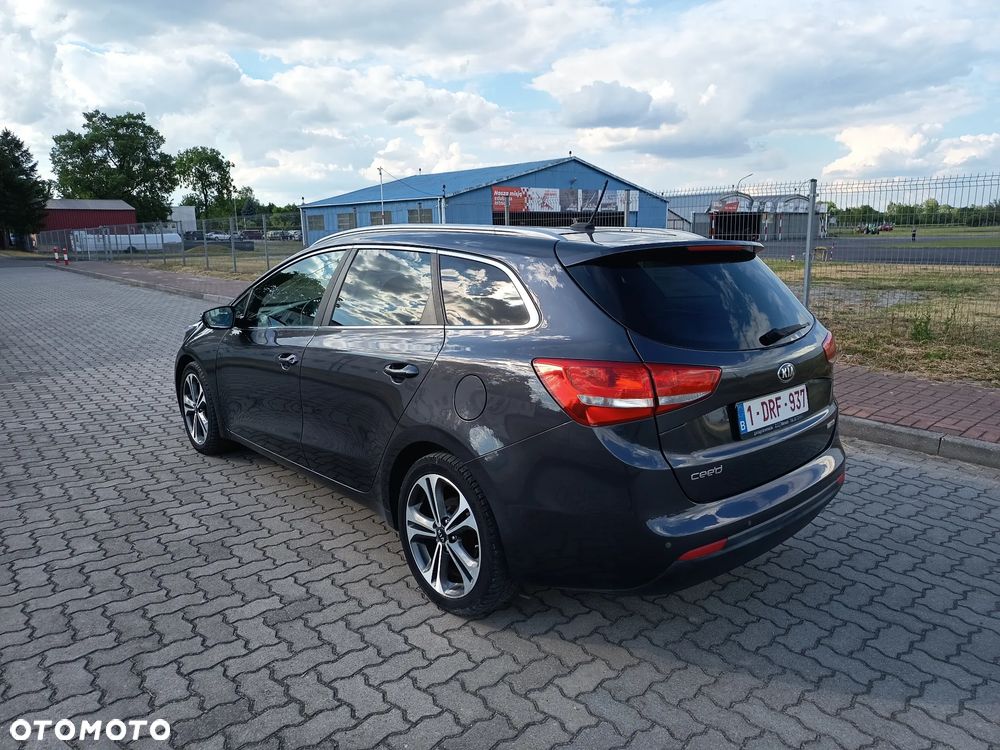 Kia Ceed - 7