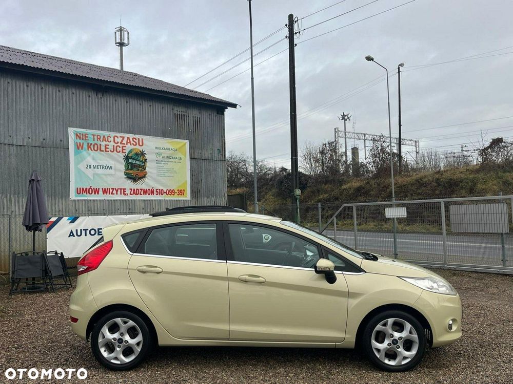 Ford Fiesta 1.25 Ambiente EU5 - 17