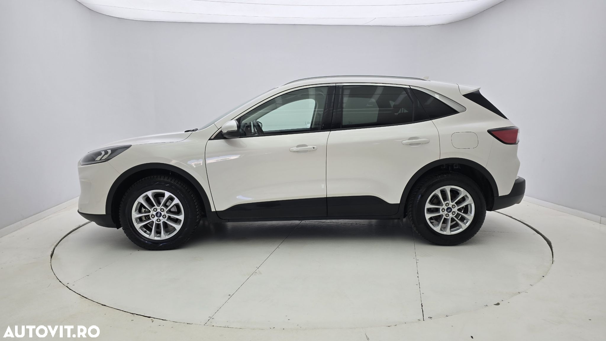 Ford Kuga 2.5 Duratec FHEV FWD Titanium - 9