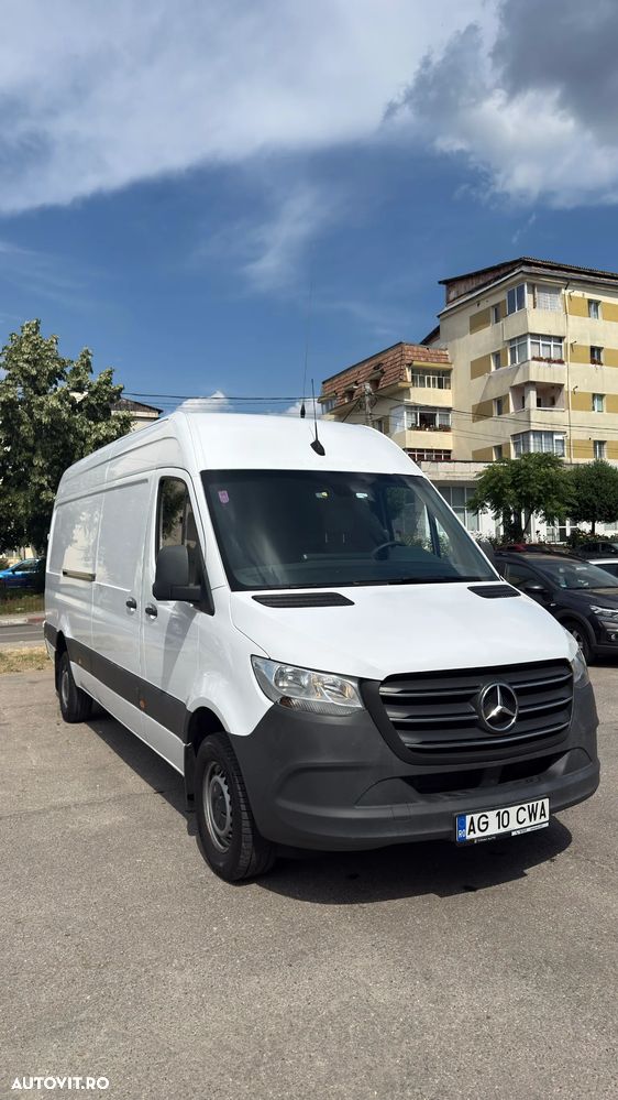 Mercedes-Benz Sprinter - 11