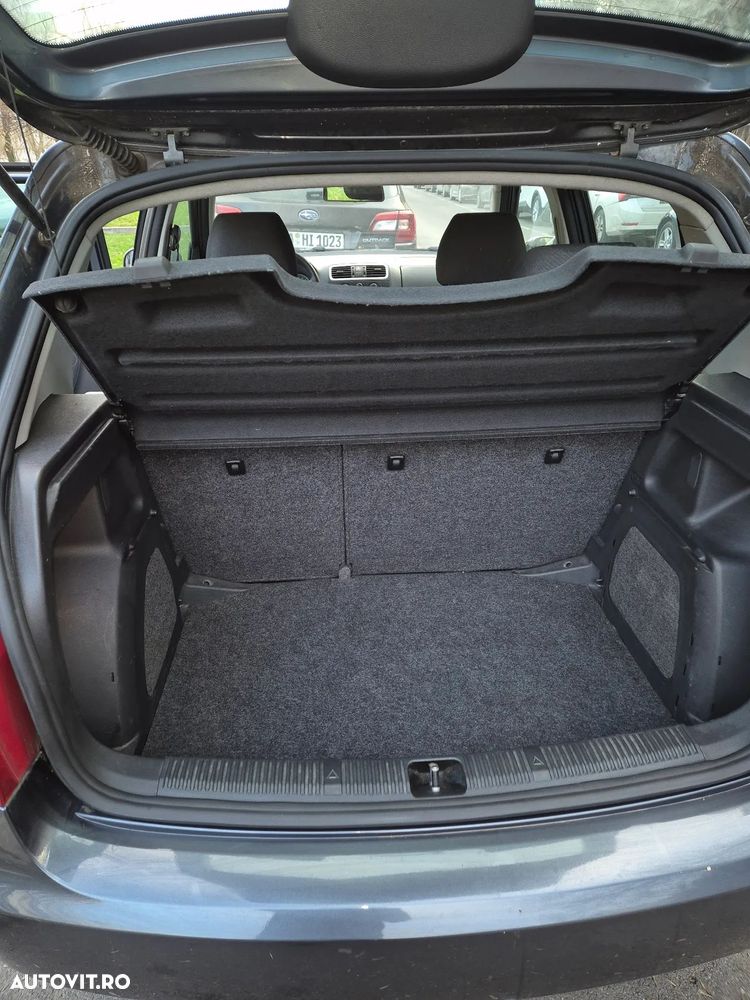 Skoda Fabia 1.2 HTP Ambiente - 19