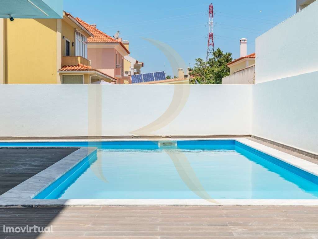 Moradia T4 nova isolada com piscina em Quinta de Valadares - Corroios - Grande imagem: 3/20