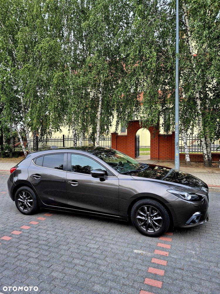 Mazda 3 - 4