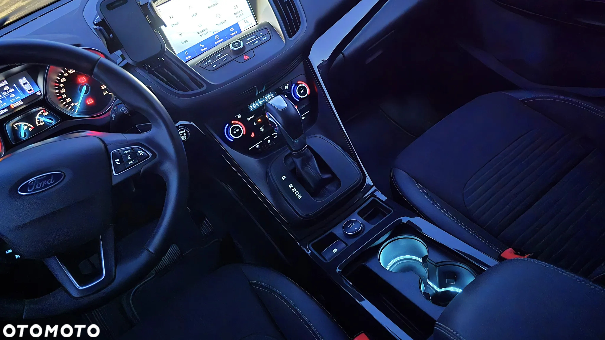 Ford Kuga 1.5 EcoBoost 2x4 Titanium - 32