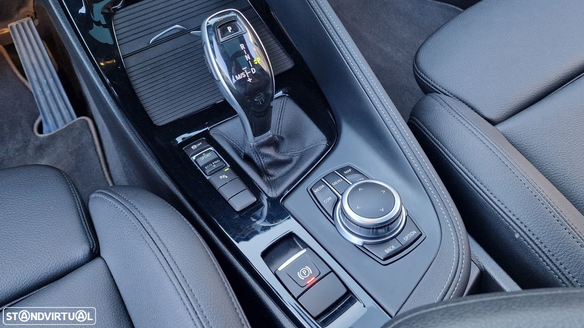 BMW X2 18 d sDrive Auto Advantage - 28