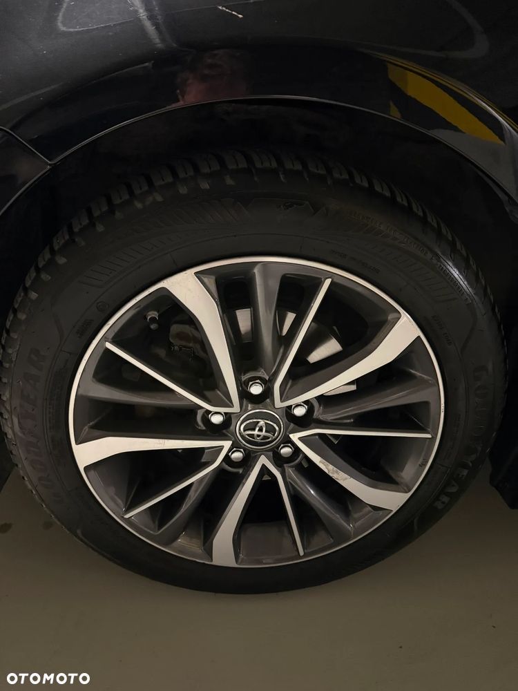 Toyota Avensis 2.0 Prestige MS - 19