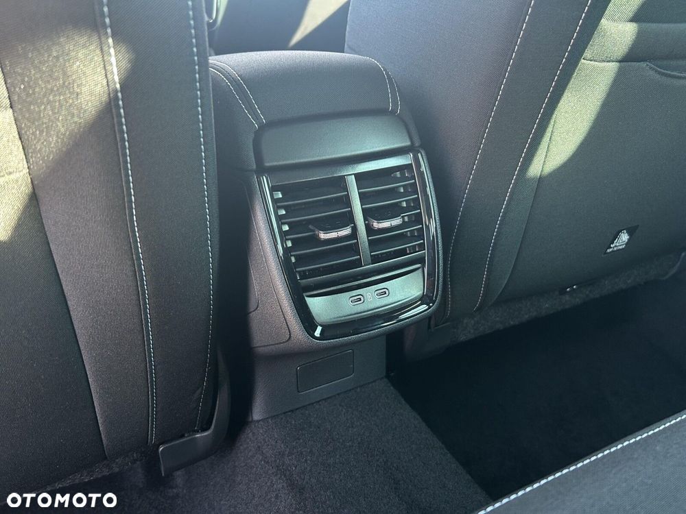 Skoda Kamiq 1.5 TSI Monte Carlo DSG - 26