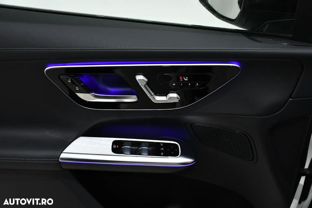 Mercedes-Benz GLC 300 4MATIC MHEV - 38