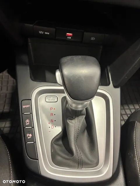 Kia Ceed 1.4 T-GDI M DCT - 24