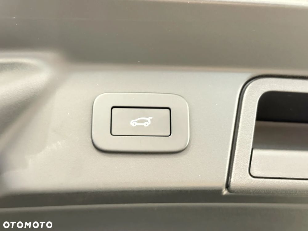 Land Rover Range Rover Velar 2.0 P400e PHEV Dynamic SE - 12