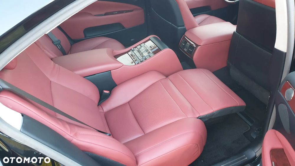 Lexus LS - 29