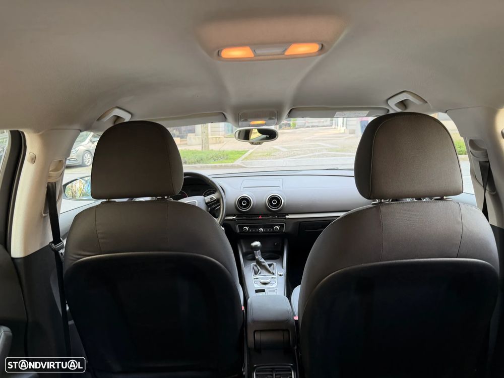 Audi A3 Sportback 1.6 TDI B.Line Attraction - 28