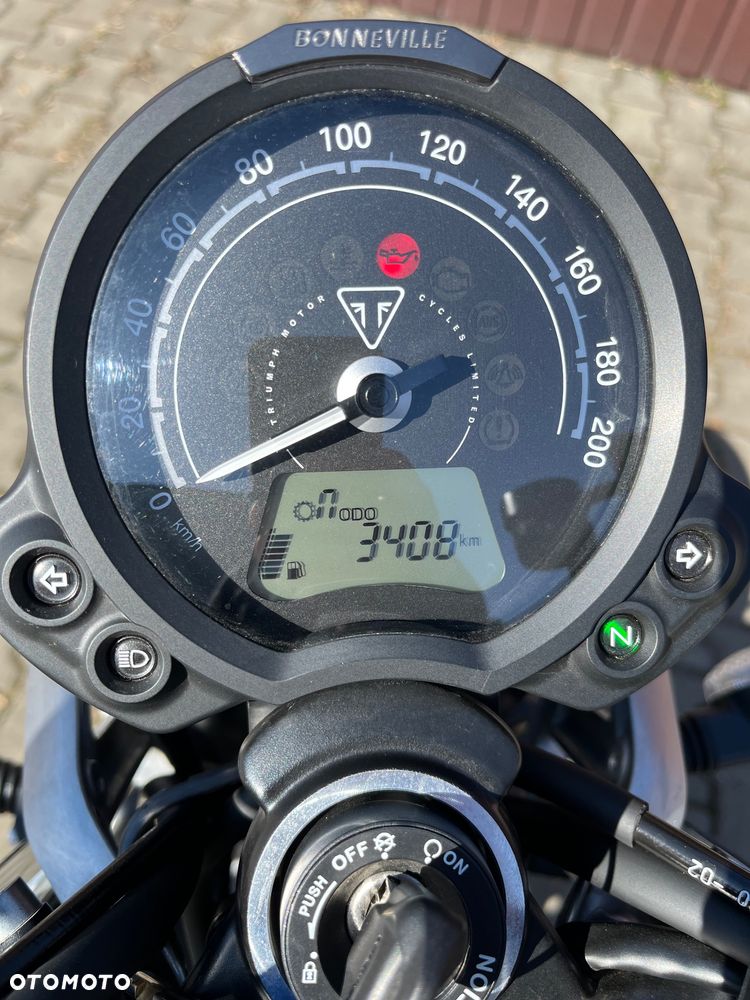 Triumph Speed Twin - 24