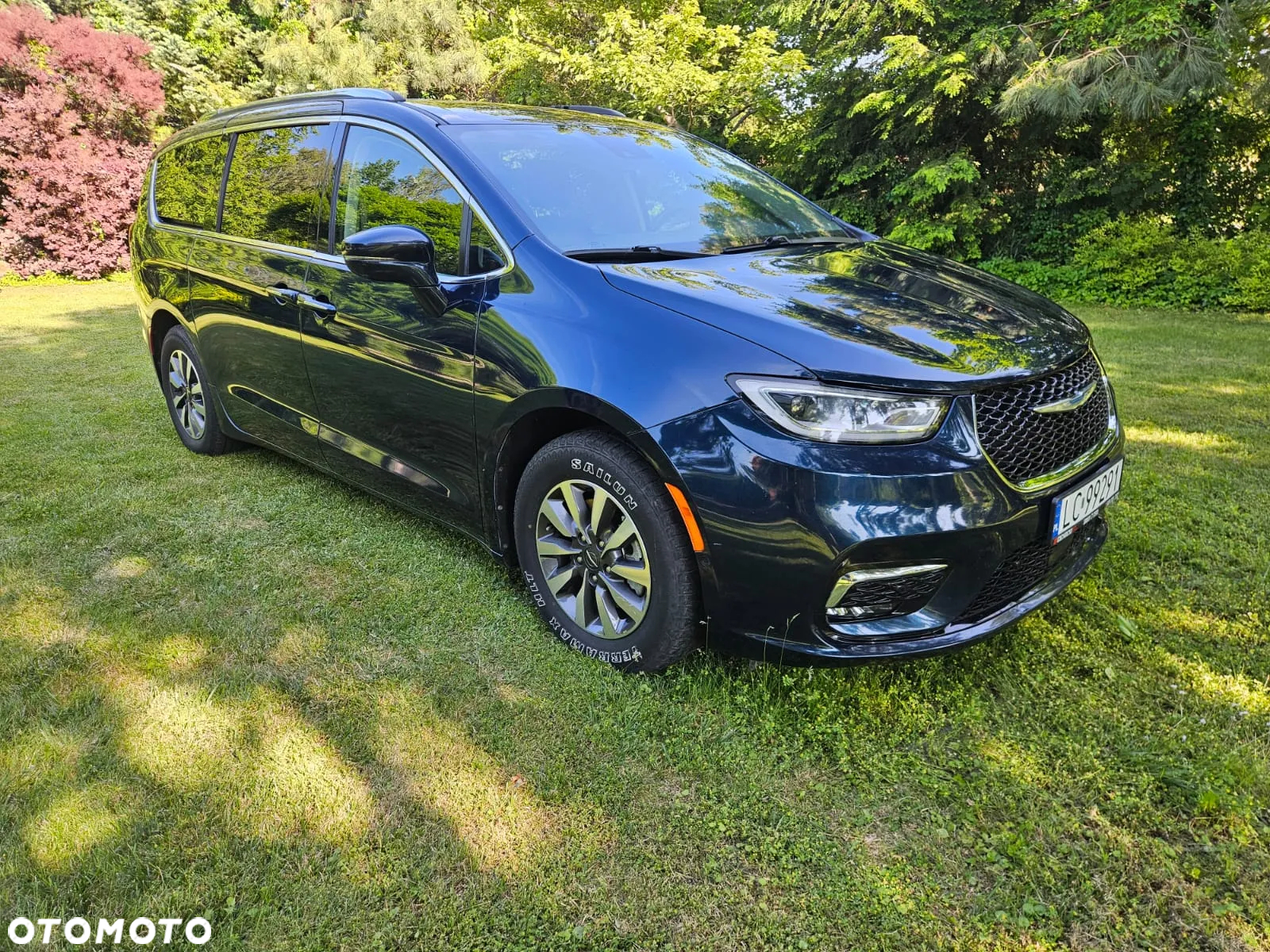 Chrysler Pacifica - 2