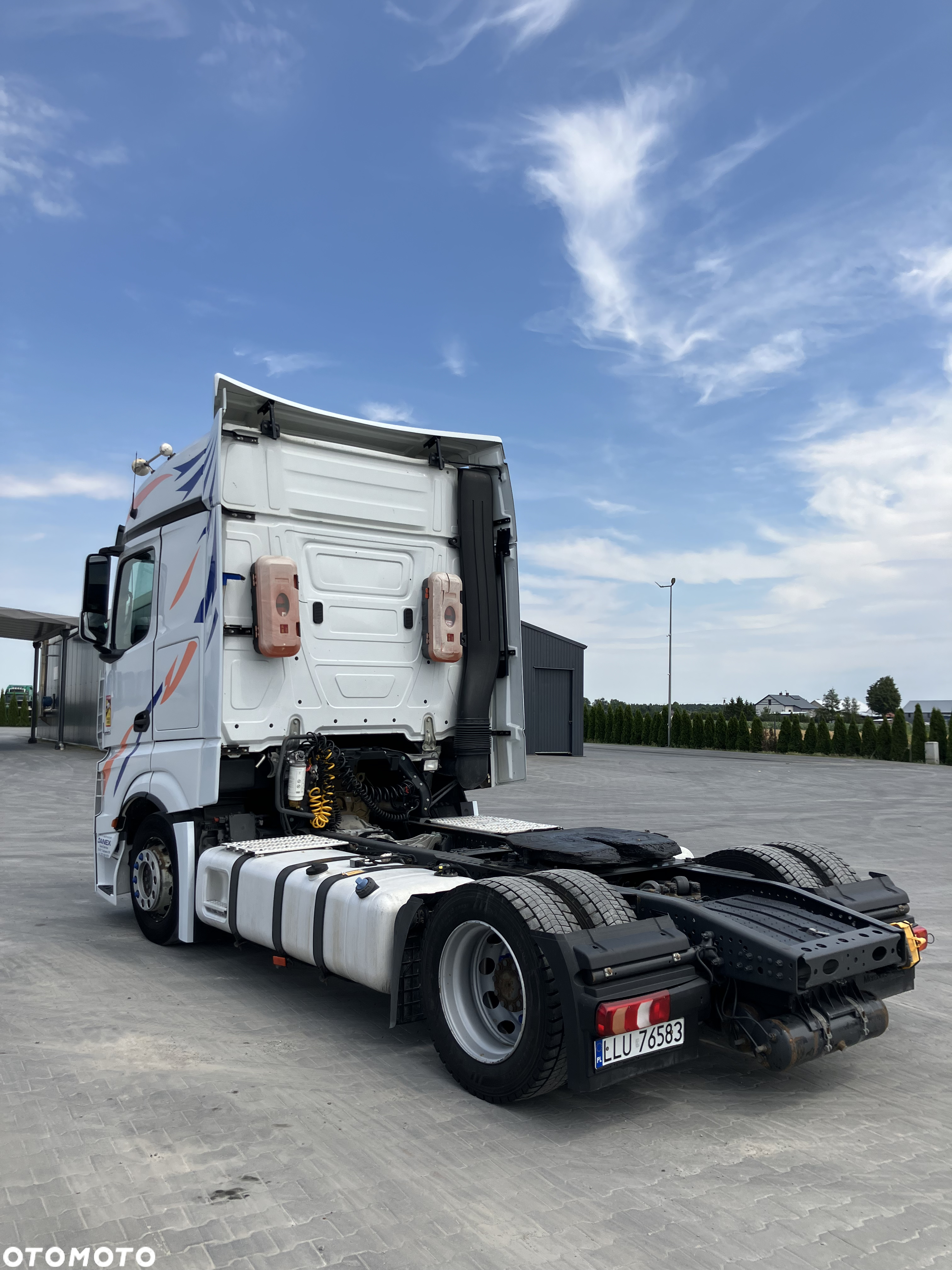 Mercedes-Benz MP4 - 7