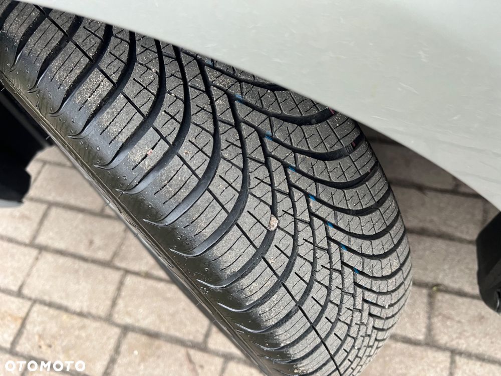 Toyota Yaris ver-1-2-turbo-team-deutschland - 20