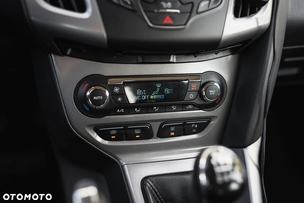 Ford Focus 1.6 Trend - 25