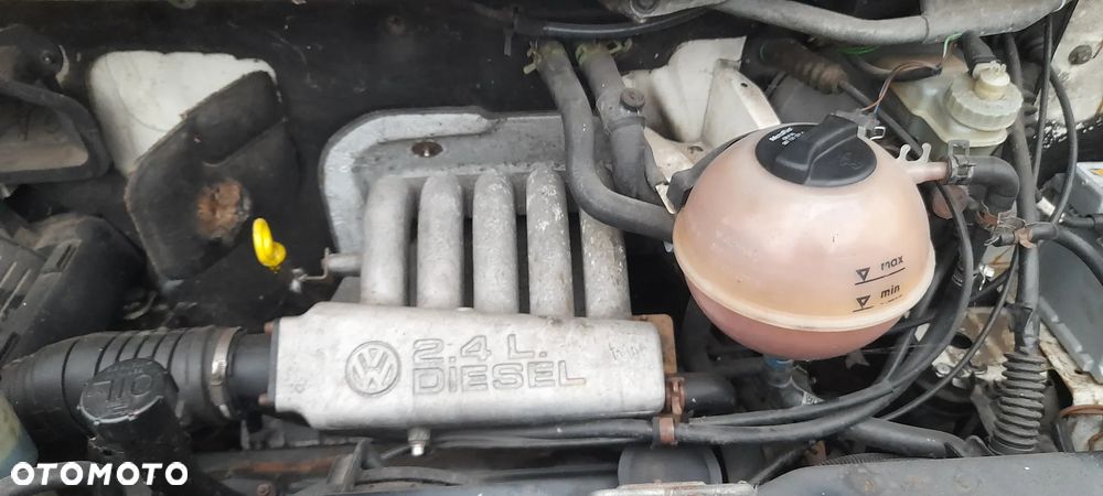 VOLKSWAGEN TRANSPORTER T4 zderzak przedni - 8