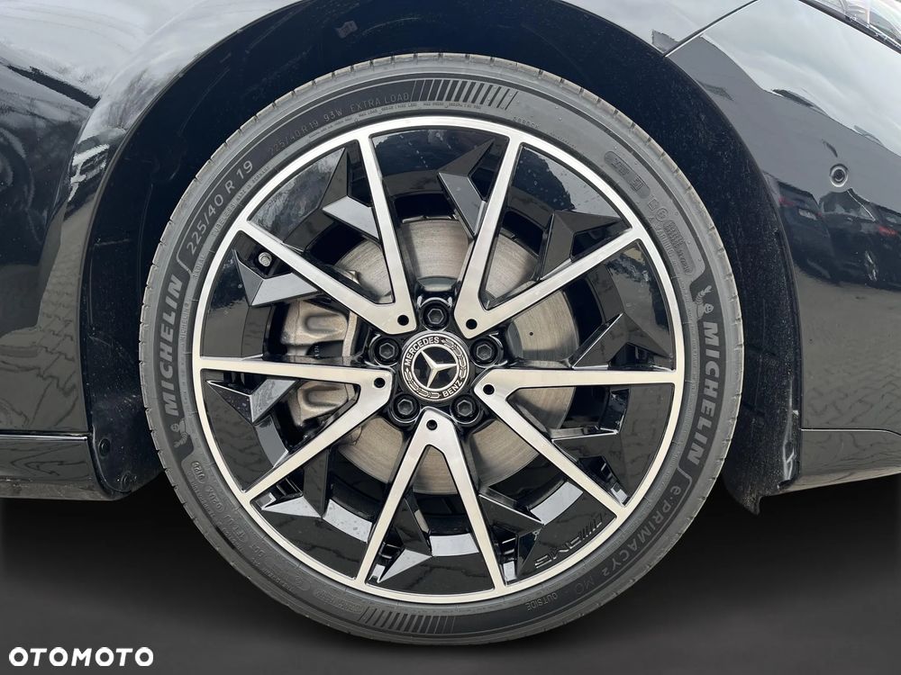 Mercedes-Benz CLA - 9