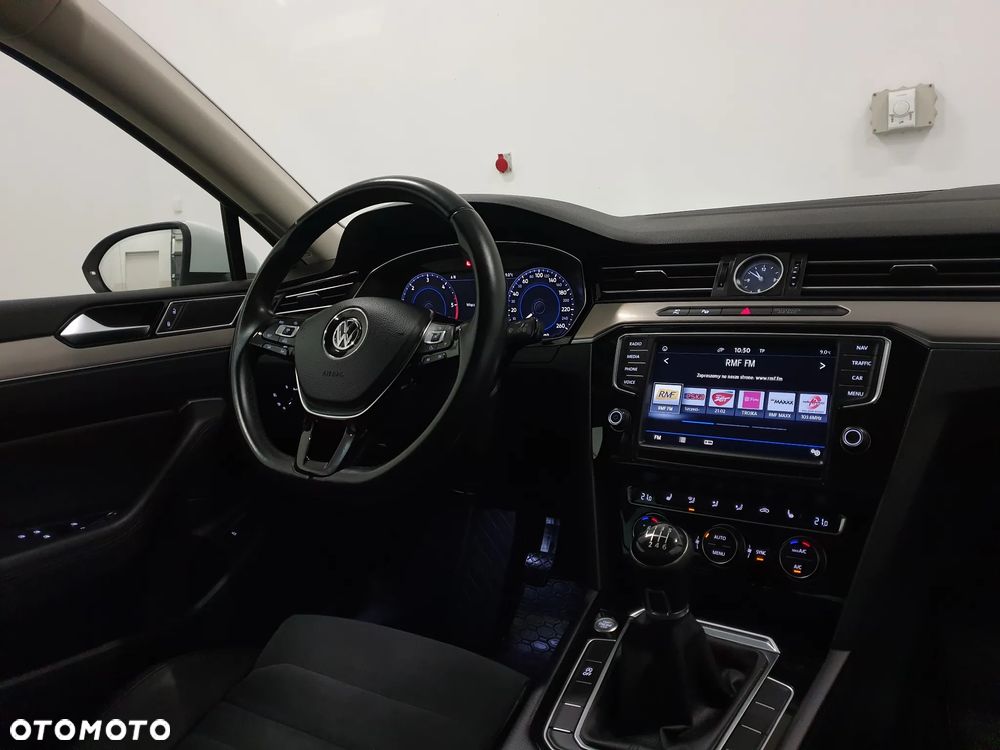 Volkswagen Passat 2.0 TDI BMT Highline - 2