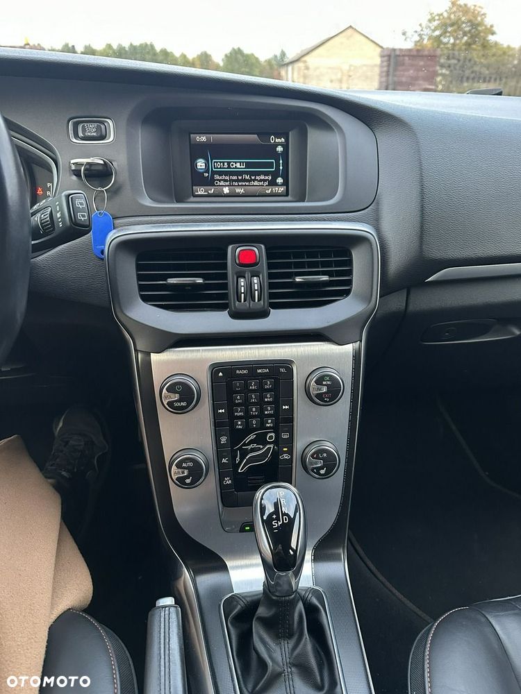 Volvo V40 - 22