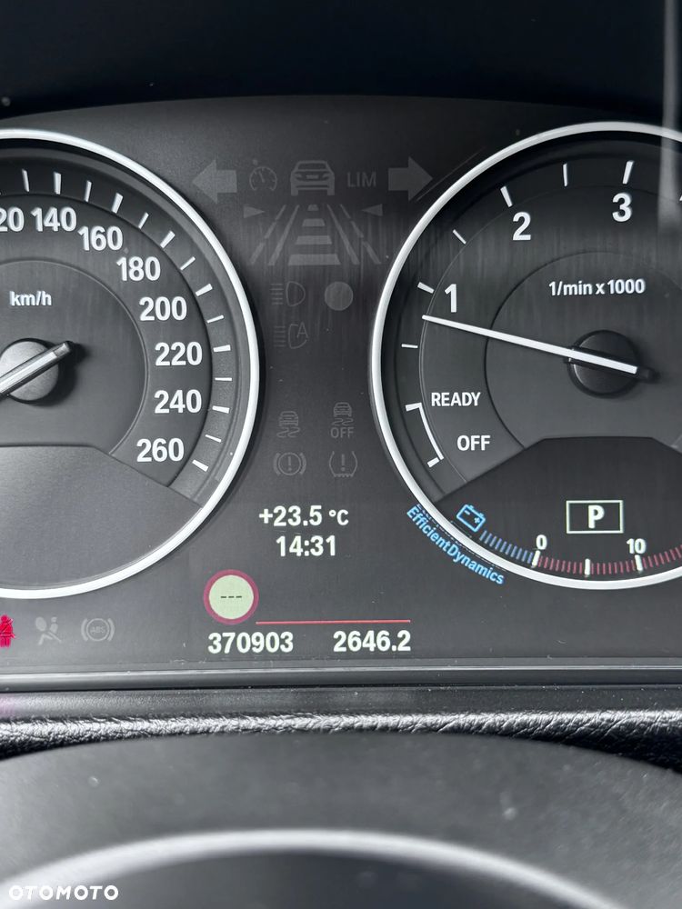 BMW Seria 3 318d - 22