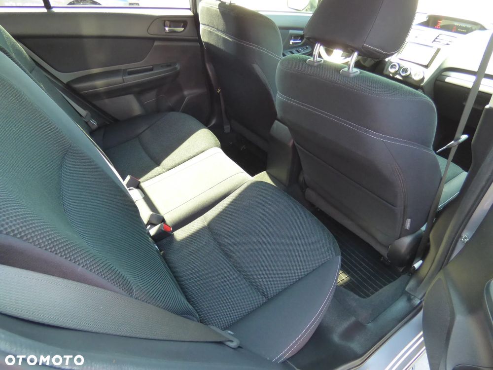 Subaru XV 2.0i Comfort CVT - 18