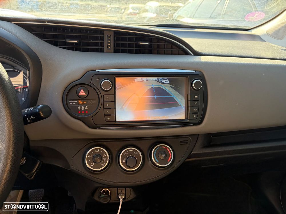 Toyota Yaris 1.33 VVT-i - 11