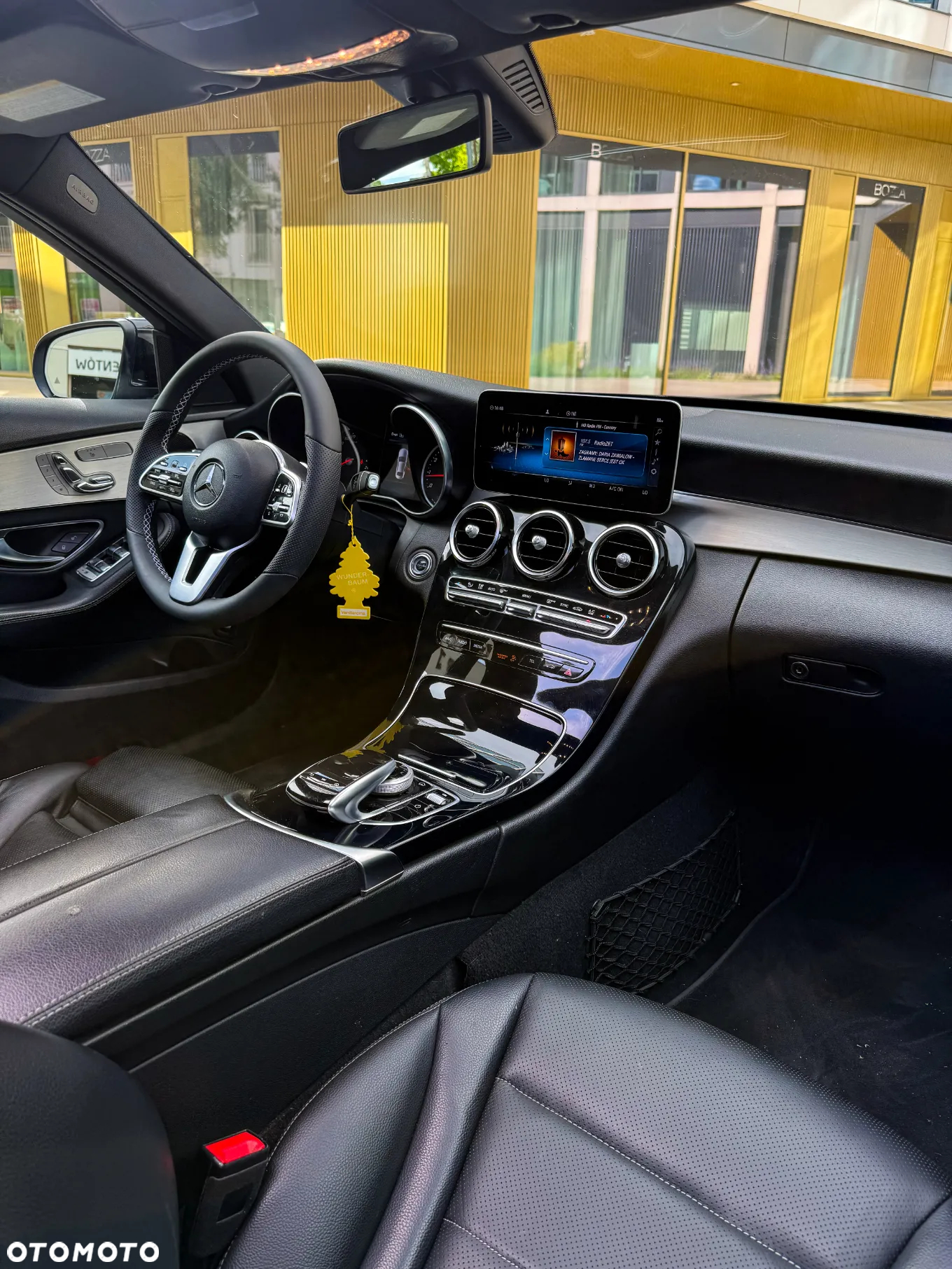 Mercedes-Benz Klasa C 300 4Matic 9G-TRONIC AMG Line - 16