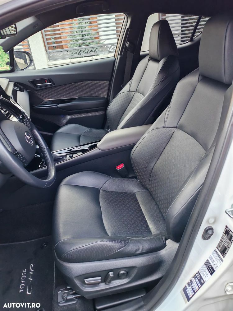 Toyota C-HR - 21