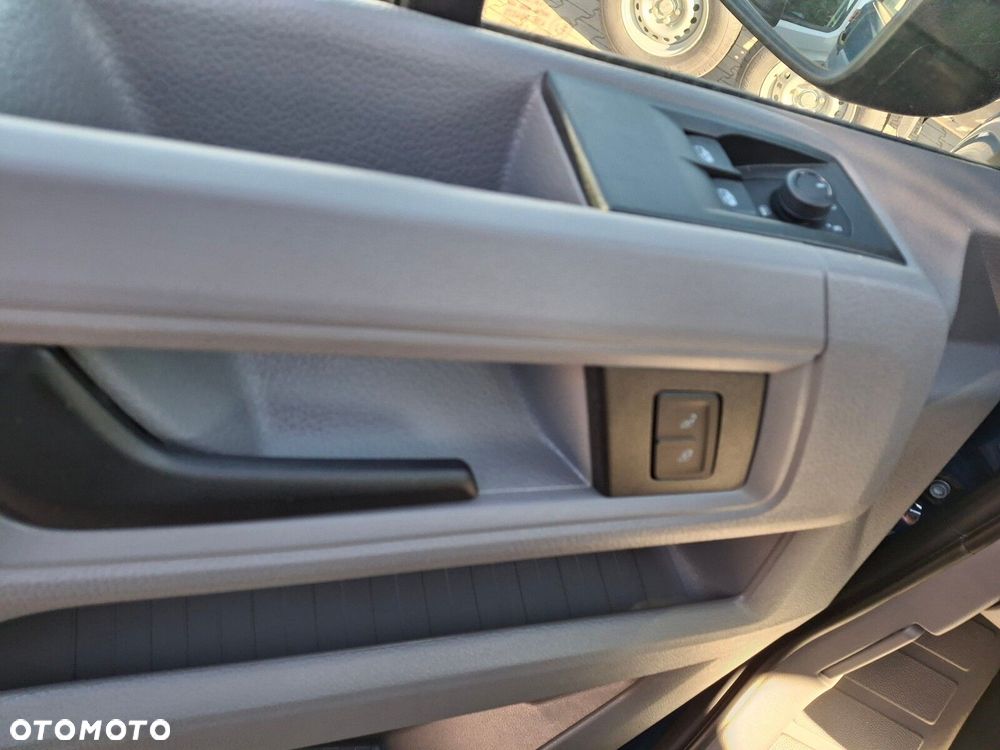 Volkswagen Crafter - 21