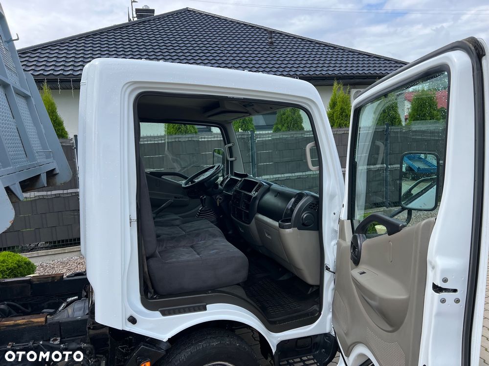 Renault Maxity - 36