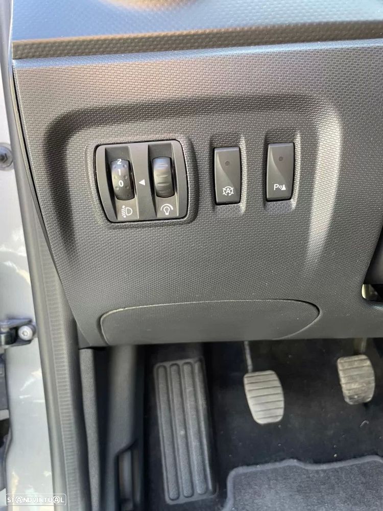 Renault Captur - 14
