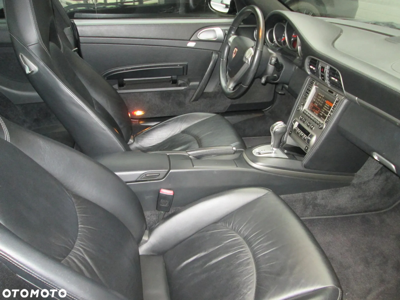 Porsche 911 Carrera Tiptronic S - 2