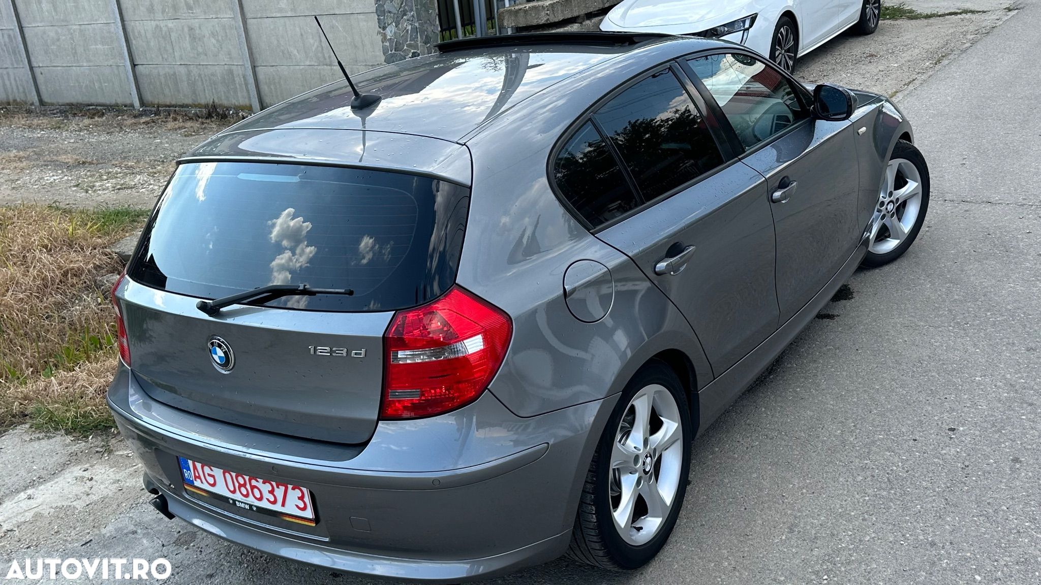 BMW Seria 1 123d DPF Edition Sport - 30