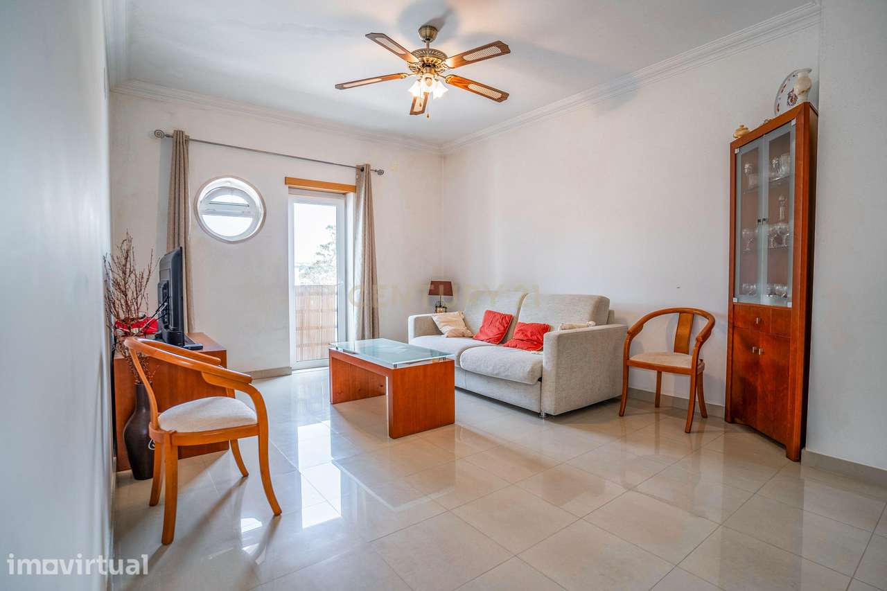 Apartamento T2 | 4º andar | Elevador | Parqueamento | Caldas da Rainha - Grande imagem: 2/14