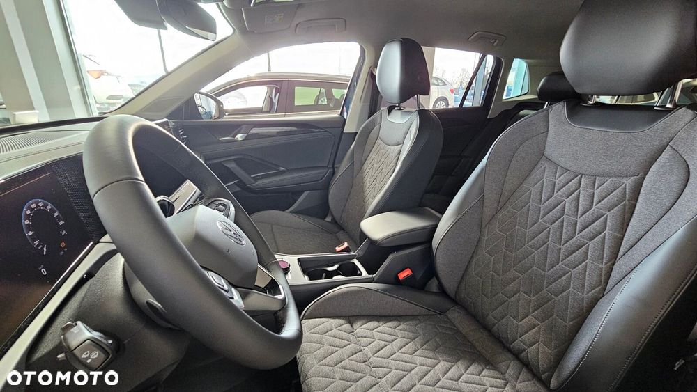 Volkswagen Tiguan - 17