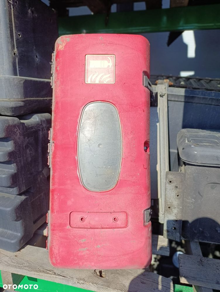 SKRZYNKA POJEMNIK NA GAŚNICĘ Cięzarówka Renault Midlum Gama Volvo Fl Mercedes Atego Daf Lf Iveco - 1