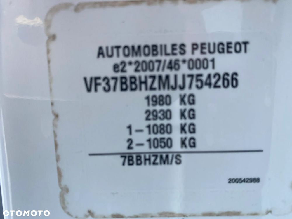 Peugeot Partner 1.6 HDI 120KM 2018r. 3-osobowy, FV23 ! - 16