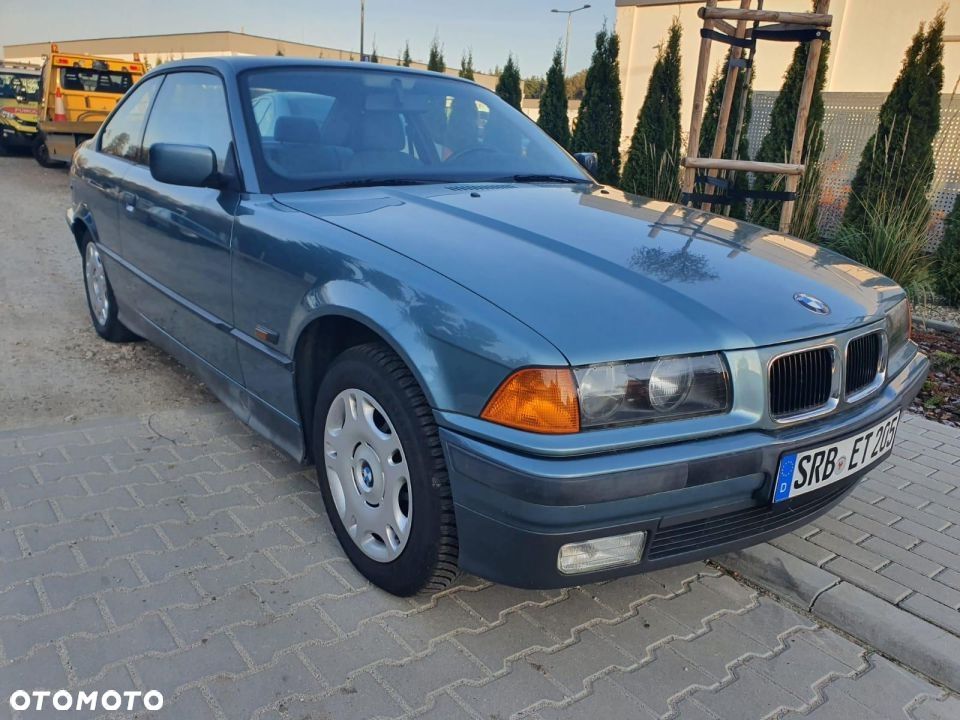 BMW Seria 3 316i - 1