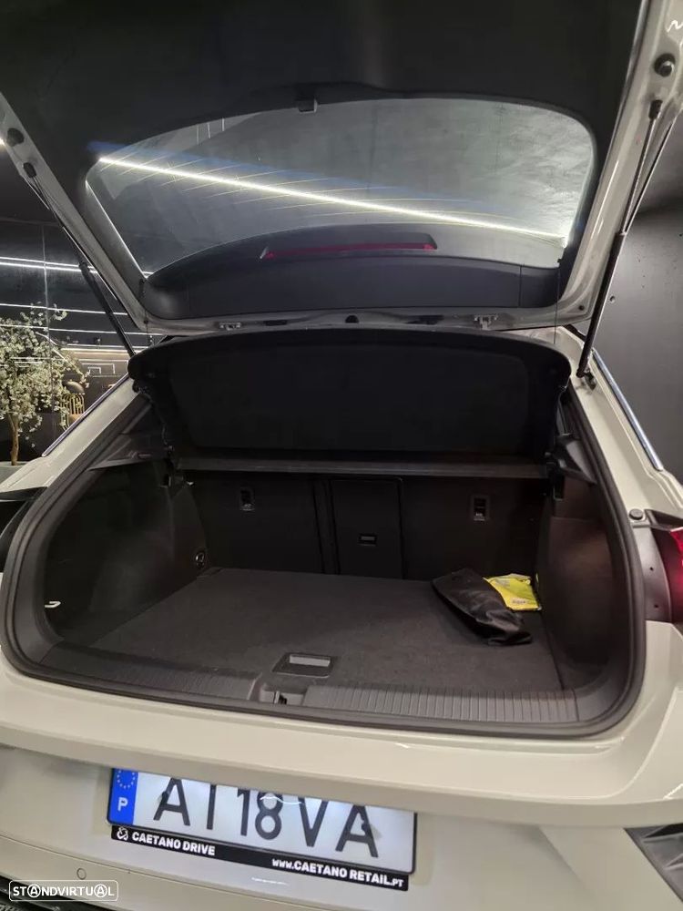 VW T-Roc 2.0 TDI R-Line DSG - 35