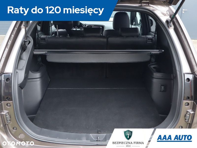 Mitsubishi Outlander - 16