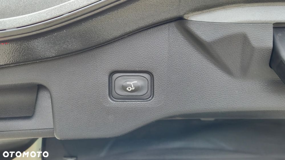 Ford Mondeo 2.0 EcoBlue Titanium - 26