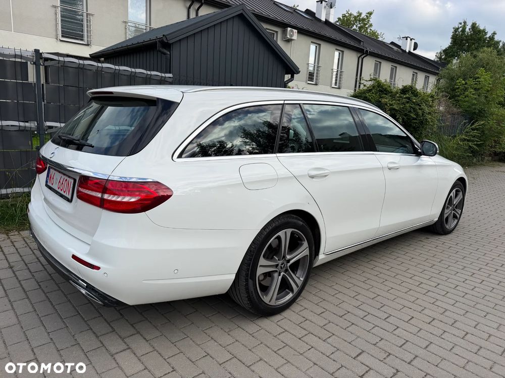 Mercedes-Benz Klasa E 400 d 4-Matic 9G-TRONIC - 4