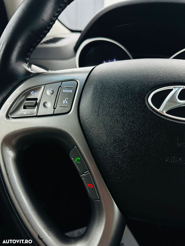 Hyundai ix35 blue 1.6 2WD Finale Silver - 29