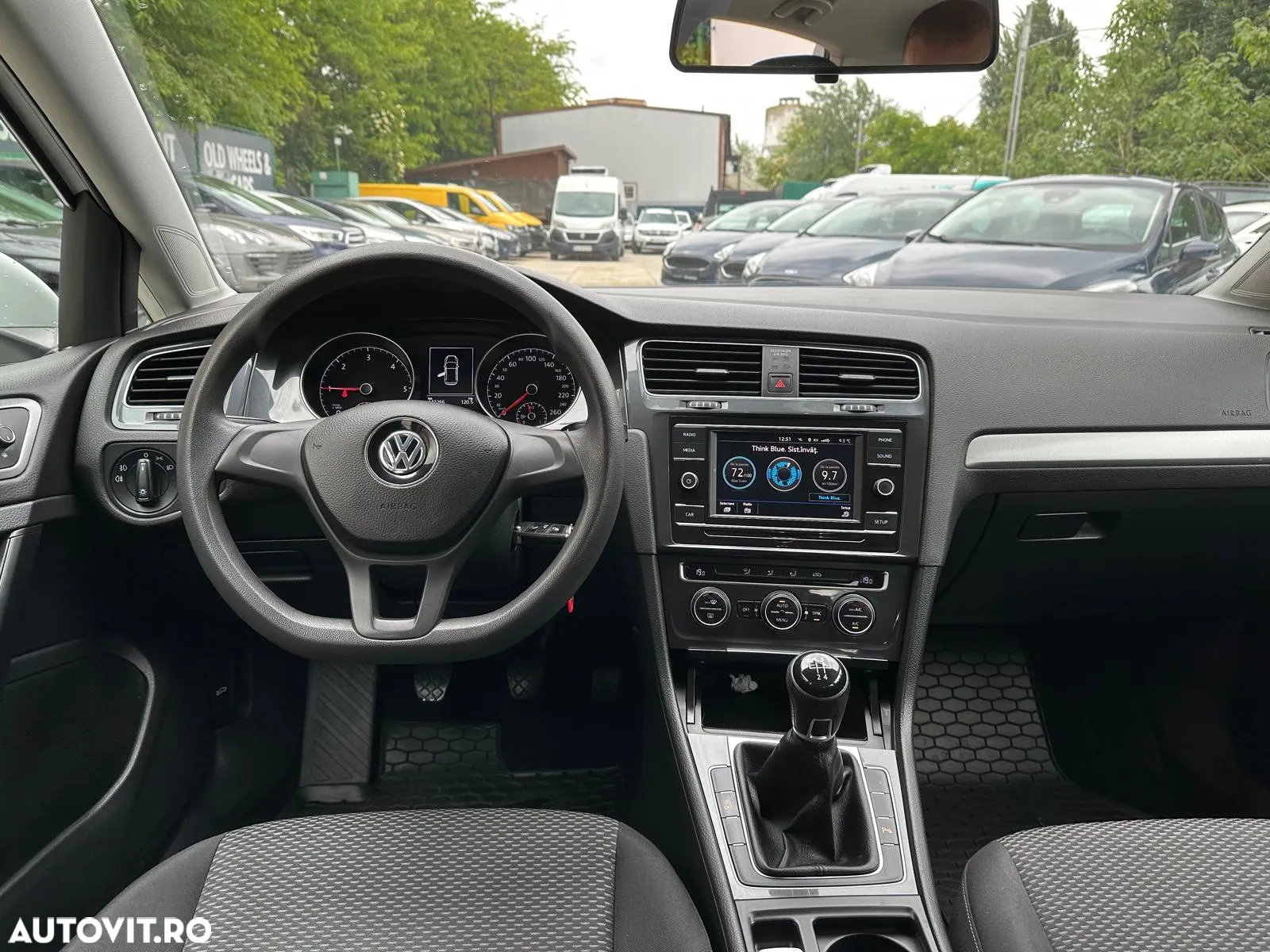 Volkswagen Golf 1.6 TDI Comfortline - 12
