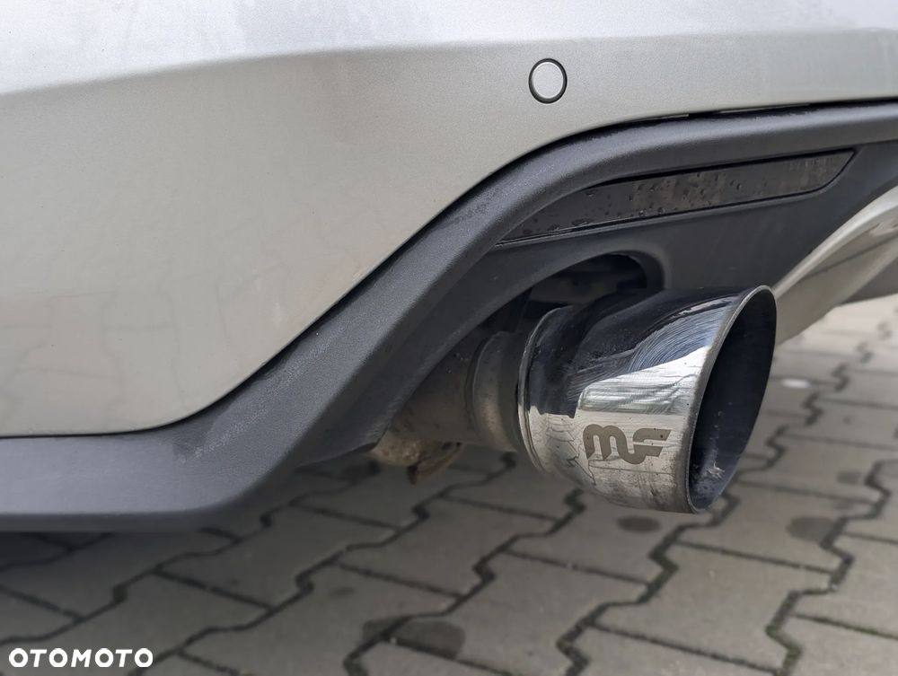Ford Mustang 2.3 EcoBoost - 12