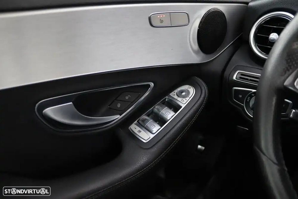 Mercedes-Benz C 200 - 12