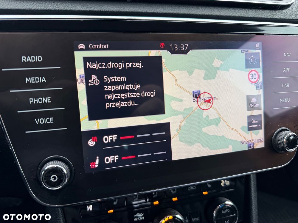 Skoda Superb 2.0 TDI 4x4 DSG Premium Edition - 14