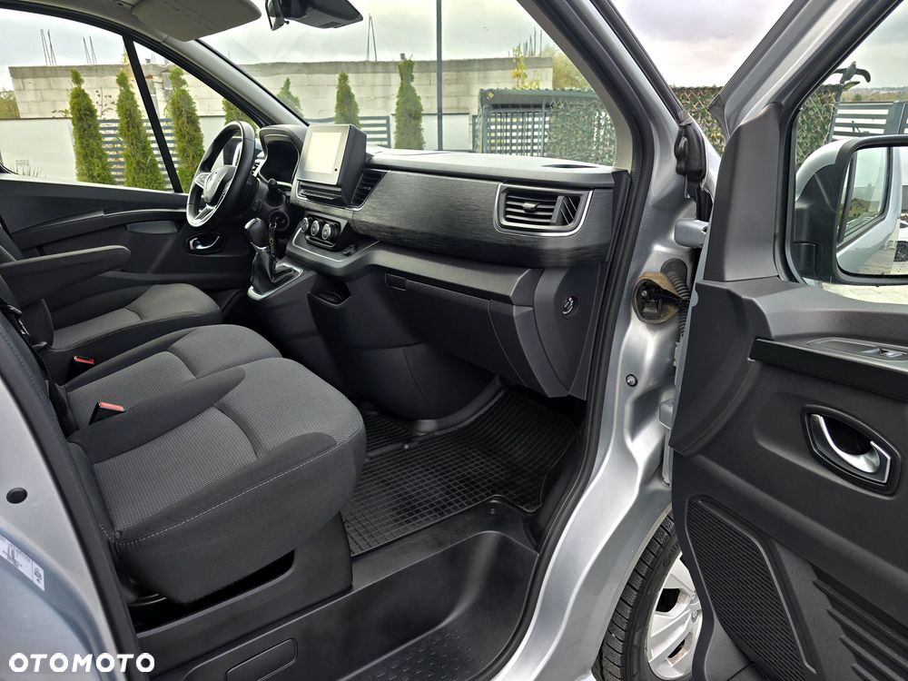 Renault Trafic - 12